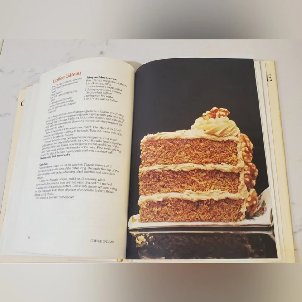 BOGO Vintage.The Color Book of Cakes & Cake Frostings